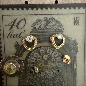 14kt solid yellow gold open heard stud earrings milgrain beaded design cz accent